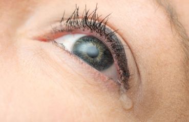 Tränende Augen: Ursachen und was Sie gegen Epiphora tun können