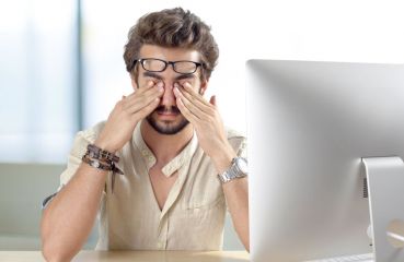 Ursachen von Augenproblemen in der digitalen Arbeitswelt - und mögliche Abhilfen